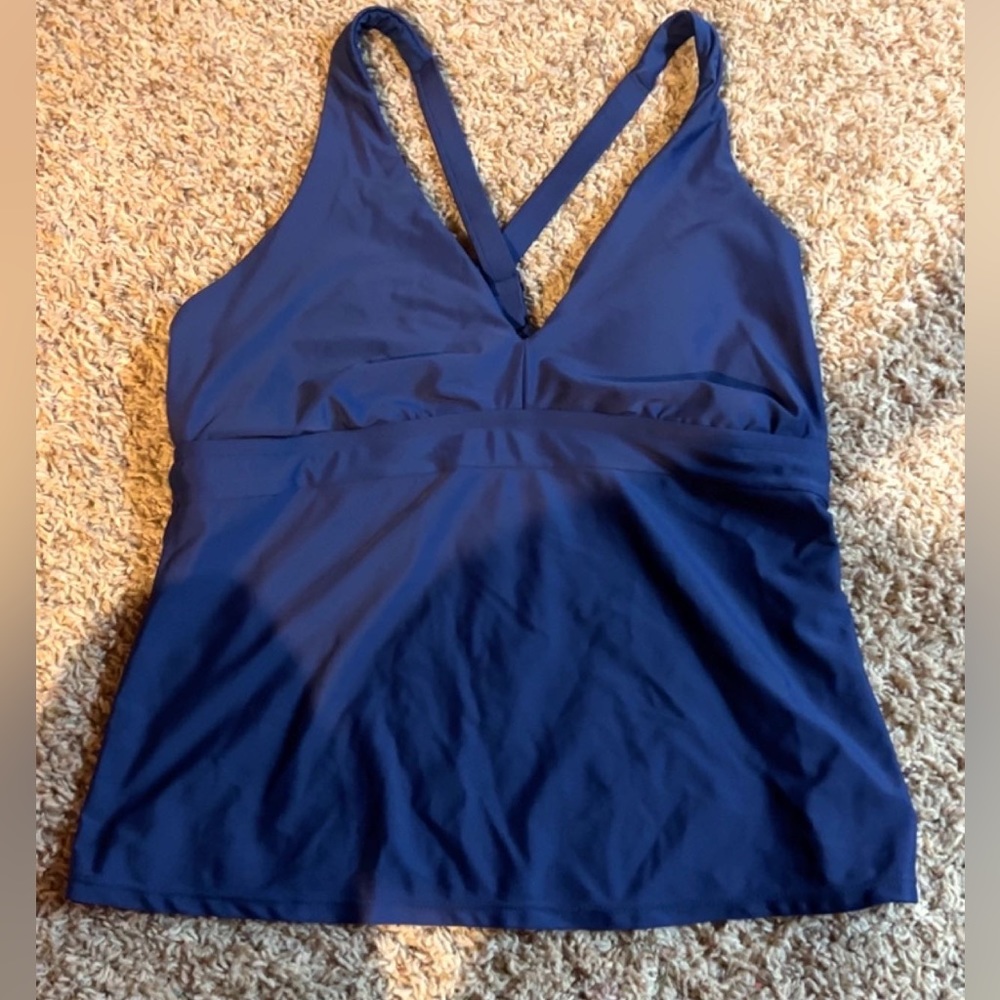Title nine baithing suit top